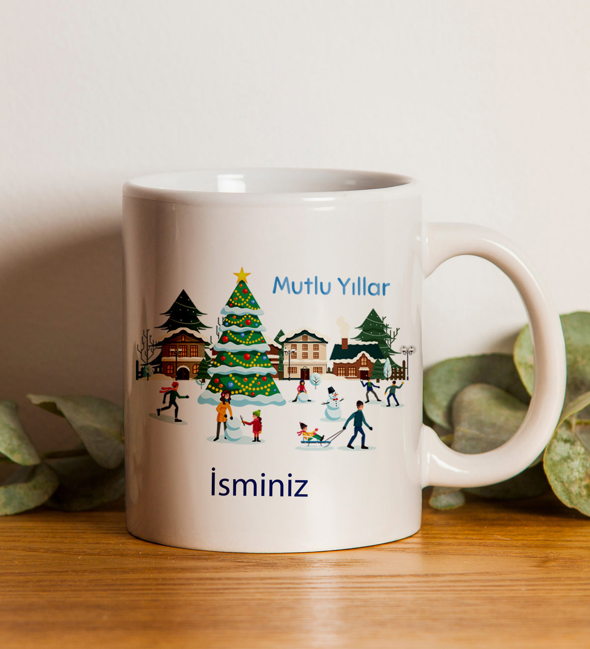 Yılbaşına Özel Kutusunda Kişiye Özel Baskılı Kupa & Alerya Premium Filtre Kahve & Metal Kutulu Mum & Ahşap Zeminli Mini Çam Ağacı & Godiva Çikolata Hediye Seti