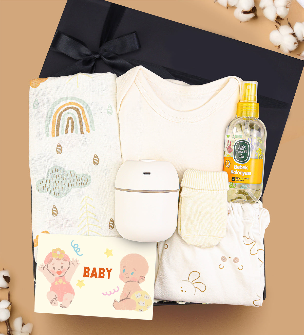 Tavşanlı Zıbın Takım & Müslin Bez Örtü & Hava Nemlendiricisi & Çorap & Eyüp Sabri Tuncer Bebek Kolonyası Hediye Seti