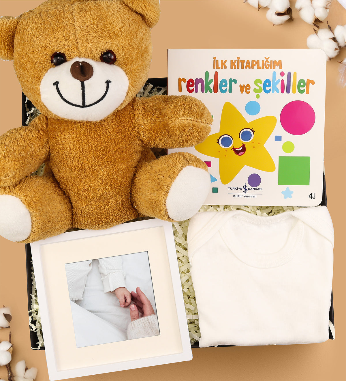 Renkler ve Şekiller Kitabı & Zıbın & Çerçeve & Ayıcık Yenidoğan Hediye Seti