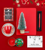 Kişiye Özel Kırmızı Spiralli Yeni Yıl Tarihli Ajanda & Kırmızı Mat Roller Kalem & Alerya Yılbaşı Premium Filtre Kahve & Kırmızı Türk Kahvesi Fincanı & Yılbaşı Temalı Metal Kutulu Mum & Ahşap Zeminli Mini Çam Ağacı Hediye Seti