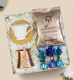 Porselen Fincan & Mehmet Efendi Türk Kahvesi & Bakır Cezve & Godiva Çikolata Hediye Seti