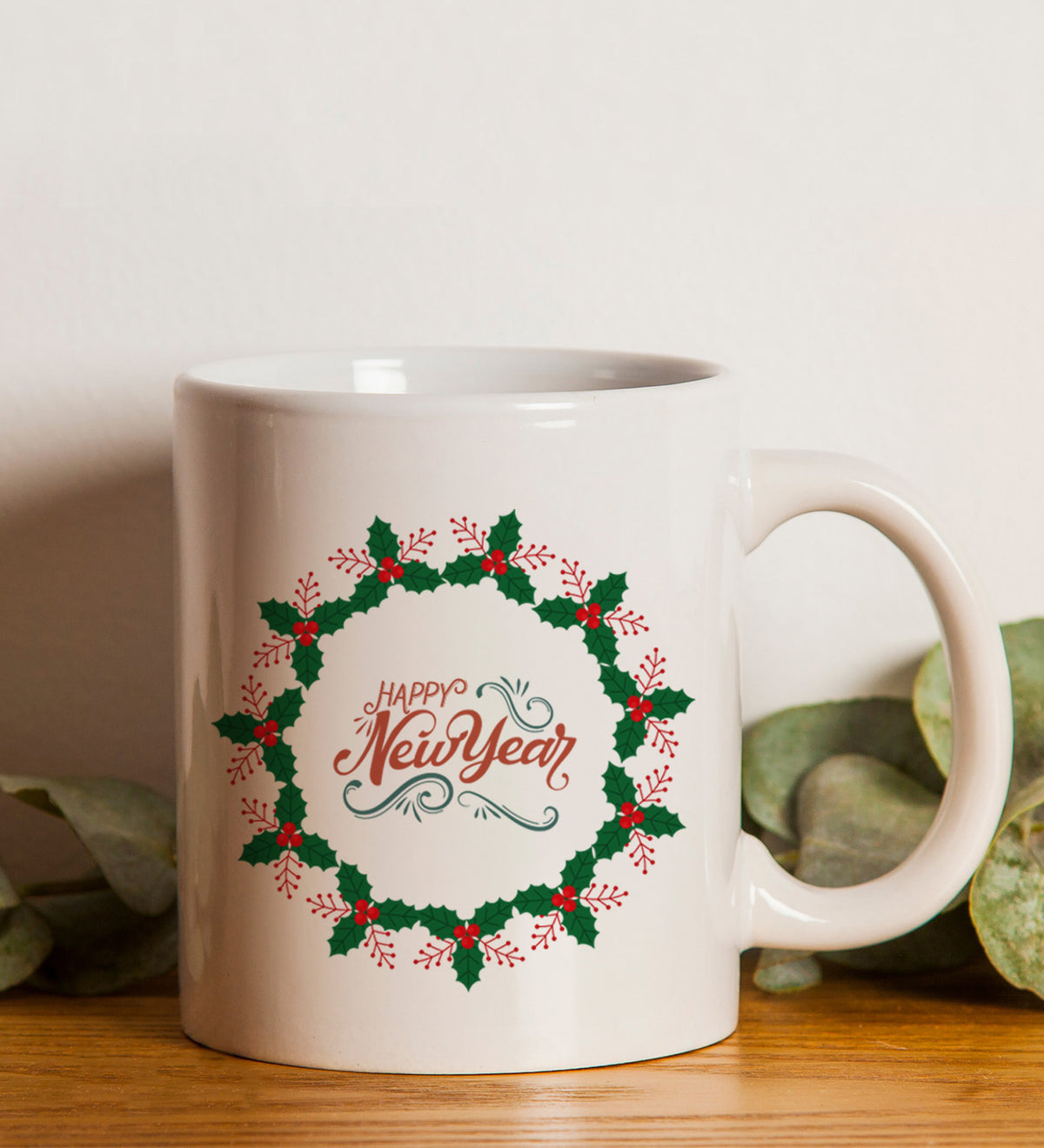 Mutlu Yıllar Kutusunda Baskılı Kupa & Siyah French Press & Alerya Yılbaşı Premium Filtre Kahve & Ahşap Zeminli Mini Çam Ağacı & Yılbaşı Temalı Metal Kutulu Mum