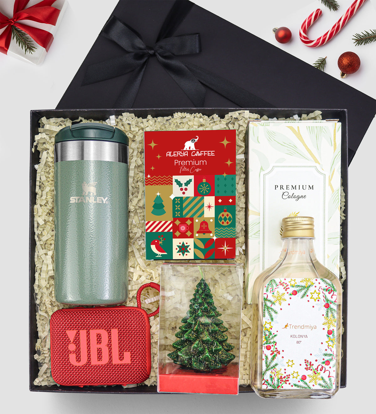 Stanley 0,35l Yeşil & Jbl Hoparlör & 200 ml Kolonya & Alerya Yılbaşı Premium Filtre Kahve & Çam Ağacı Mum Hediye Seti