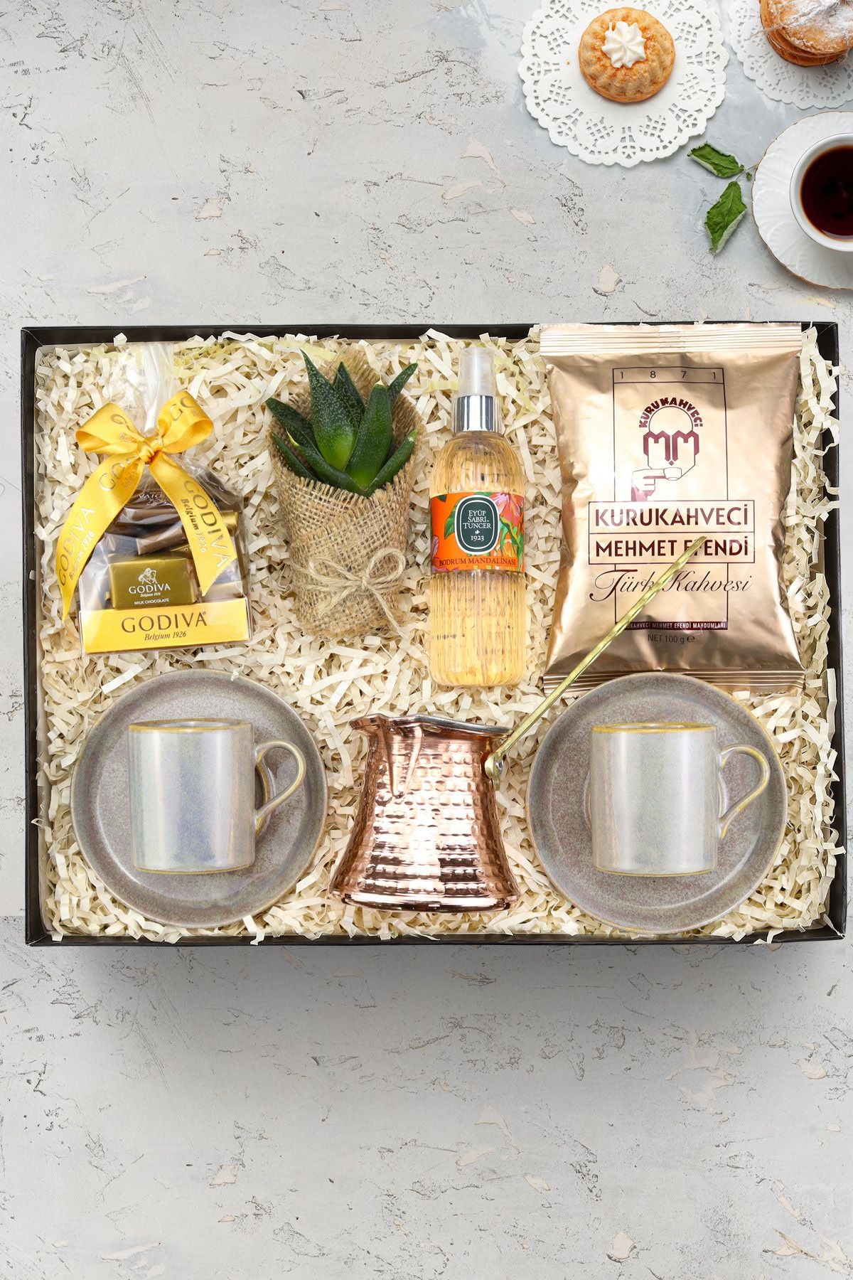 Gri Porselen Fincan & Çikolata & Türk Kahvesi & Kolonya & Bakır Cezve & Çiçek Hediye Seti