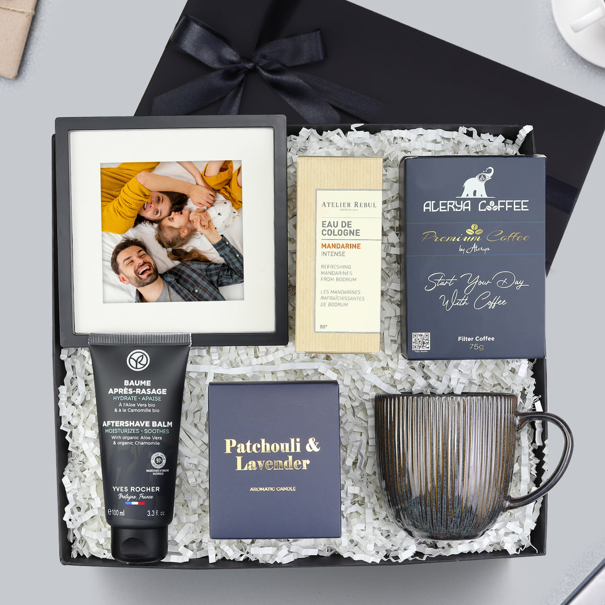 Yves Rocher Balsam & Atelier Rebul Kolonya & Rakle Lacivert Mum & Porselen Kupa & Premium Kahve & Paspartu Çerçeve