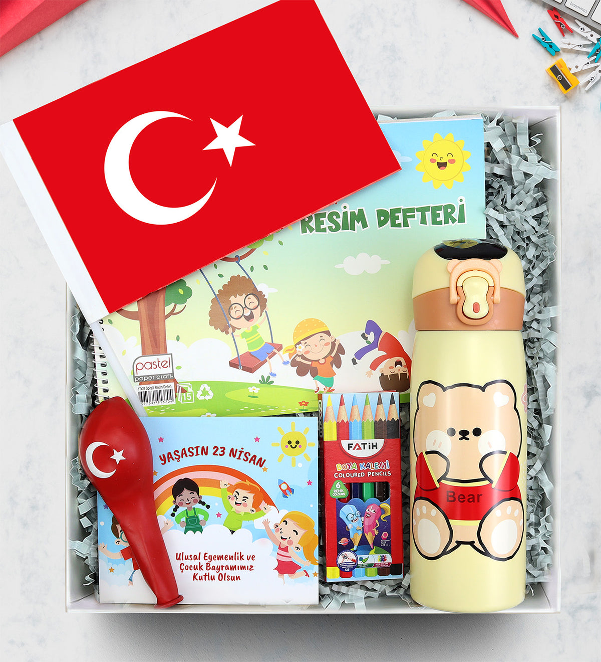 Çocuğa 23 Nisan Hediye Seti