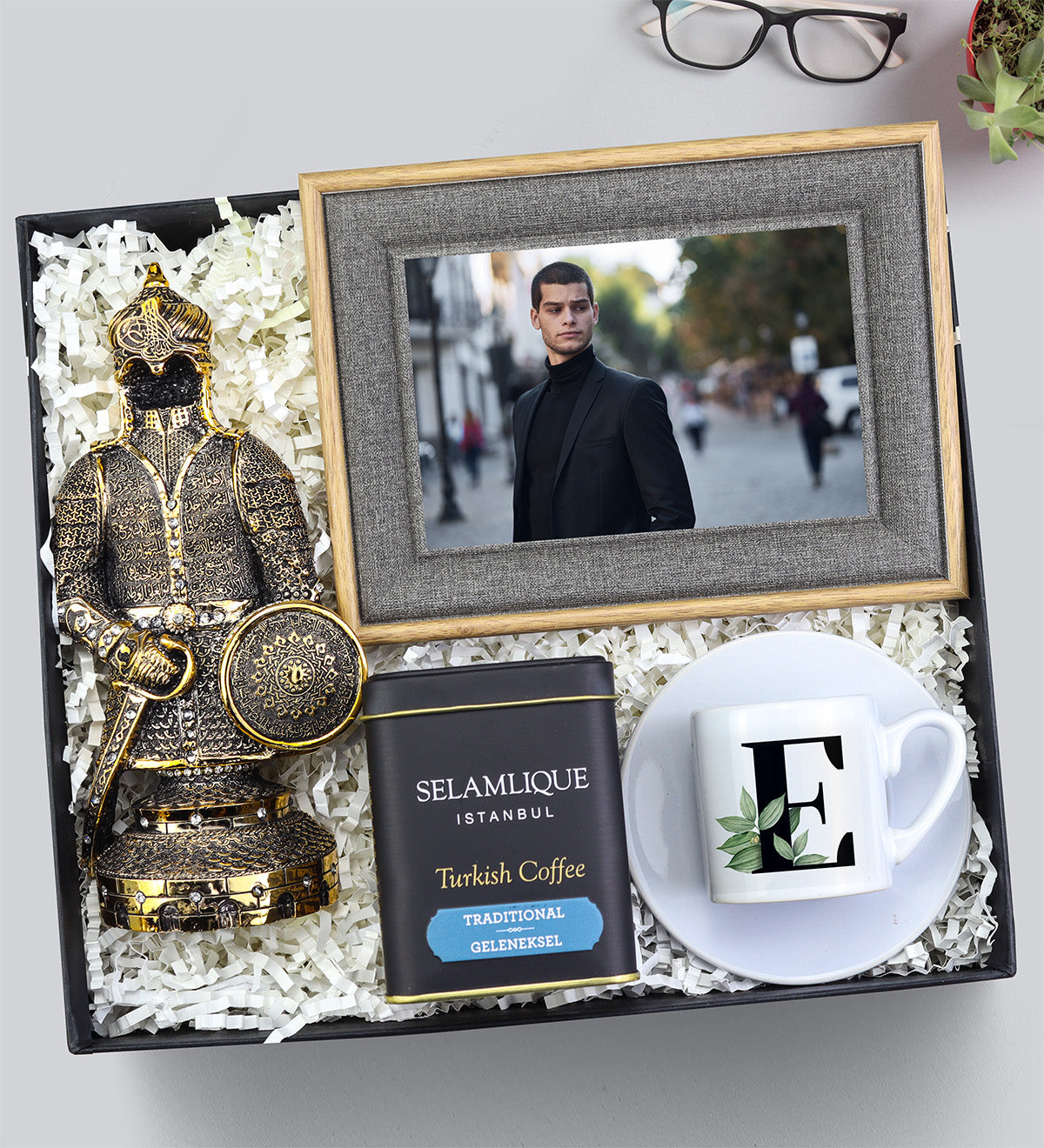 Fetih Zırh Ayetel Kürsi Biblo & Çerçeve & Fincan & Selamlıque Türk Kahvesi Hediye Seti
