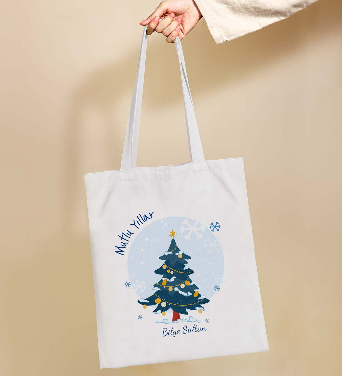 Kişiye Özel Beyaz Defter & Gümüş Renk Detaylı Mavi Tükenmez Kalem & Ham Bez Çanta & Yılbaşı Temalı Metal Kutulu Mum & Yılbaşı Baskılı Kupa Hediye Seti