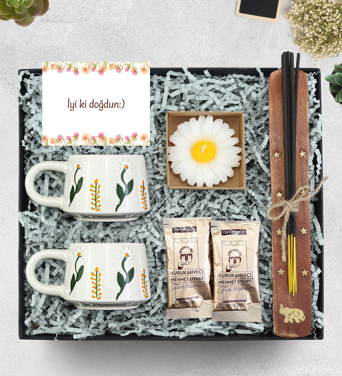 2'li El Yapımı Kupa & Tütsü & Kraft Papatya Mum & 2'li Mehmet Efendi Türk Kahvesi Hediye Seti