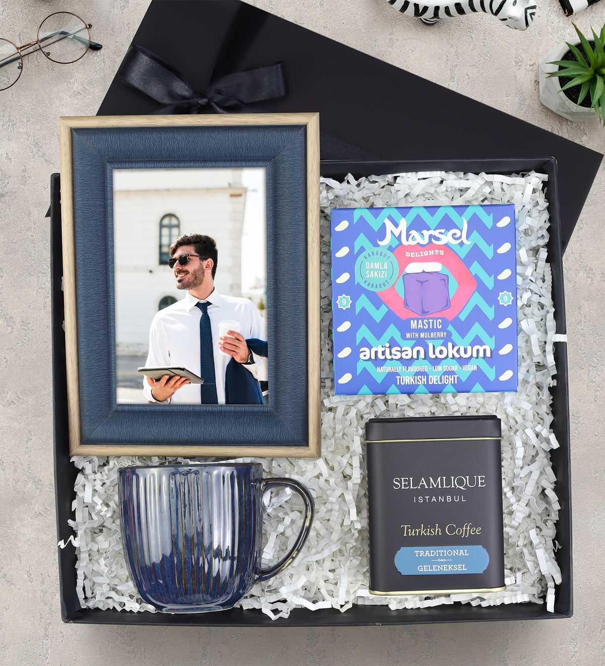 Kişiye Özel Çerçeve & Lokum & Kupa & Türk Kahvesi Hediye Seti