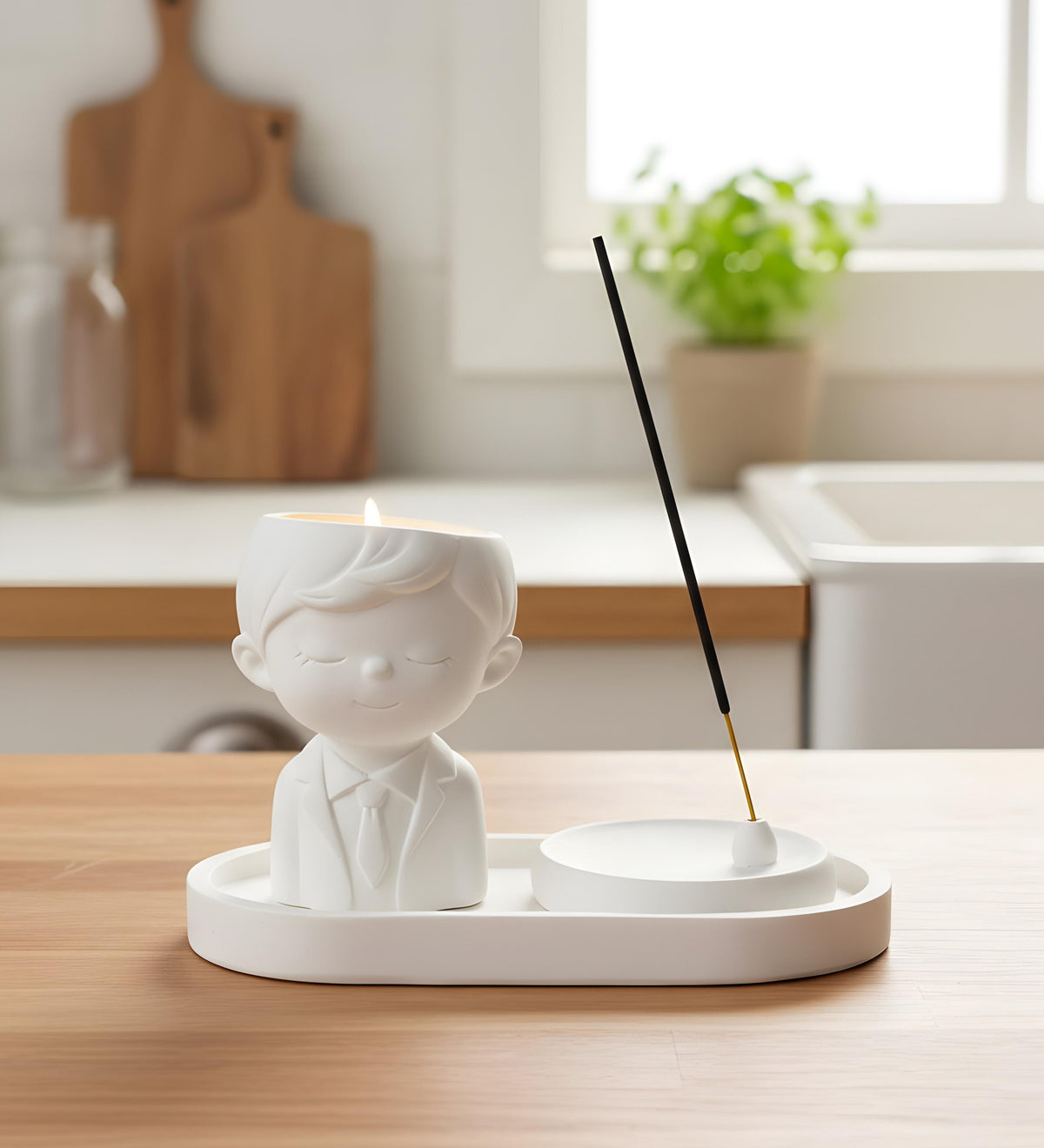 Dekoratif Standlı Alçı Erkek Biblo & Tütsülük Seti