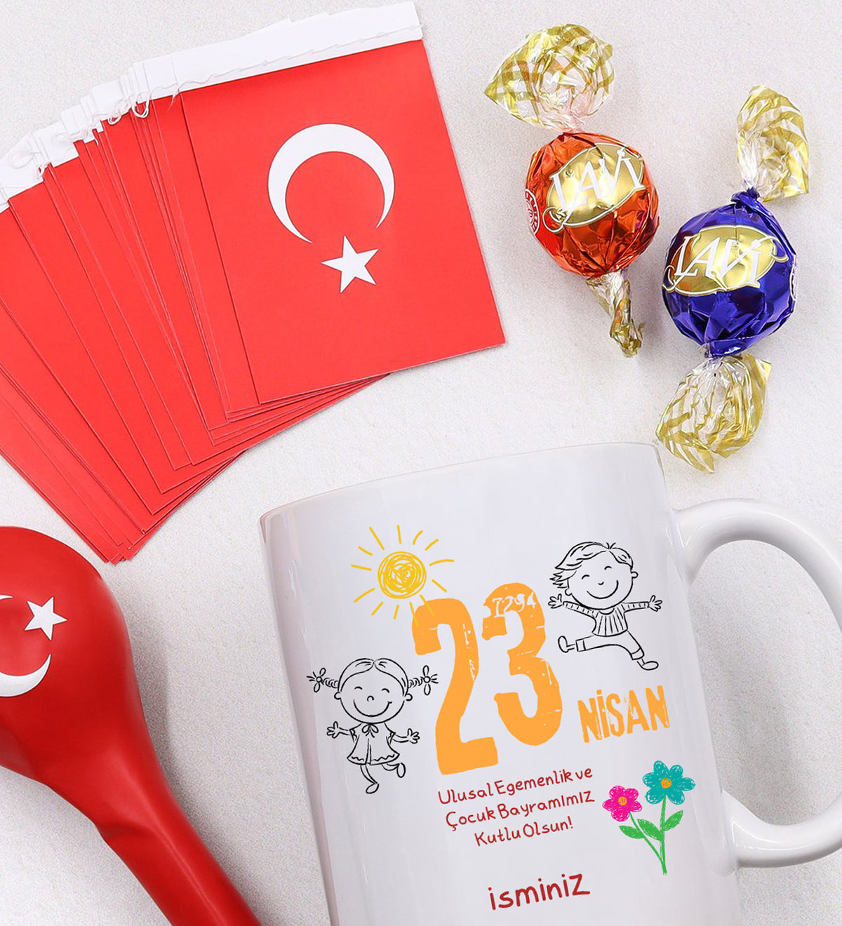 Kişiye Özel Kupa & Türk Bayrağı & Balon & Kupa & Lavi Çikolata 23 Nisan Hediye Seti