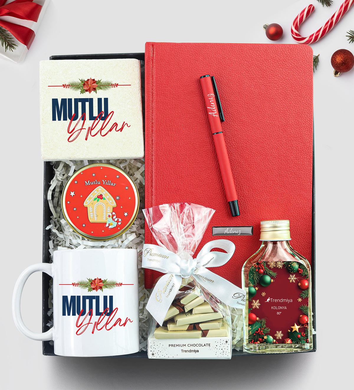 Ajanda & Kalem & Kupa & Bardak Altlığı & Kolonya & Çikolata & Mum Yılbaşı Hediye Seti