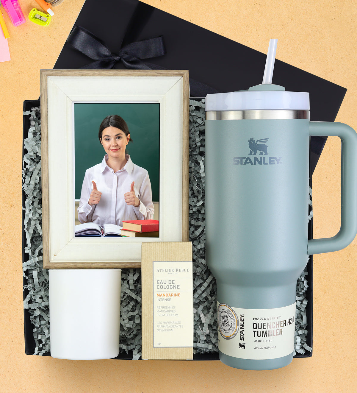 Stanley Termos & Atelier Rebul Kolonya & Mum & Çerçeve Premium Okula Dönüş Hediye Seti