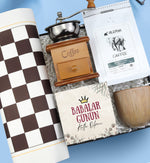 Filtre Kahve 200 gr & Kahve Öğütücü & Satranç Baskılı Bez Çanta & Porselen Kupa Babalar Günü Hediye Seti