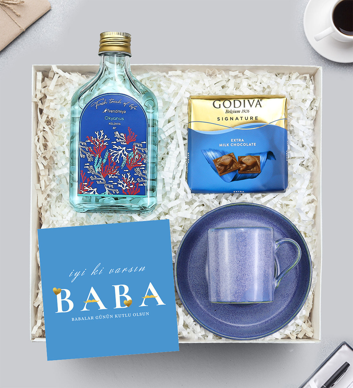 Trendmiya Okyanus Kolonya & Godiva Çikolata & Mavi Porselen Fincan