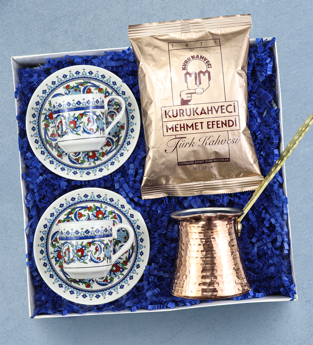 Geleneksel Motifli Türk Kahvesi Fincanı & Bakır Cezve & Türk Kahvesi Hediye Seti