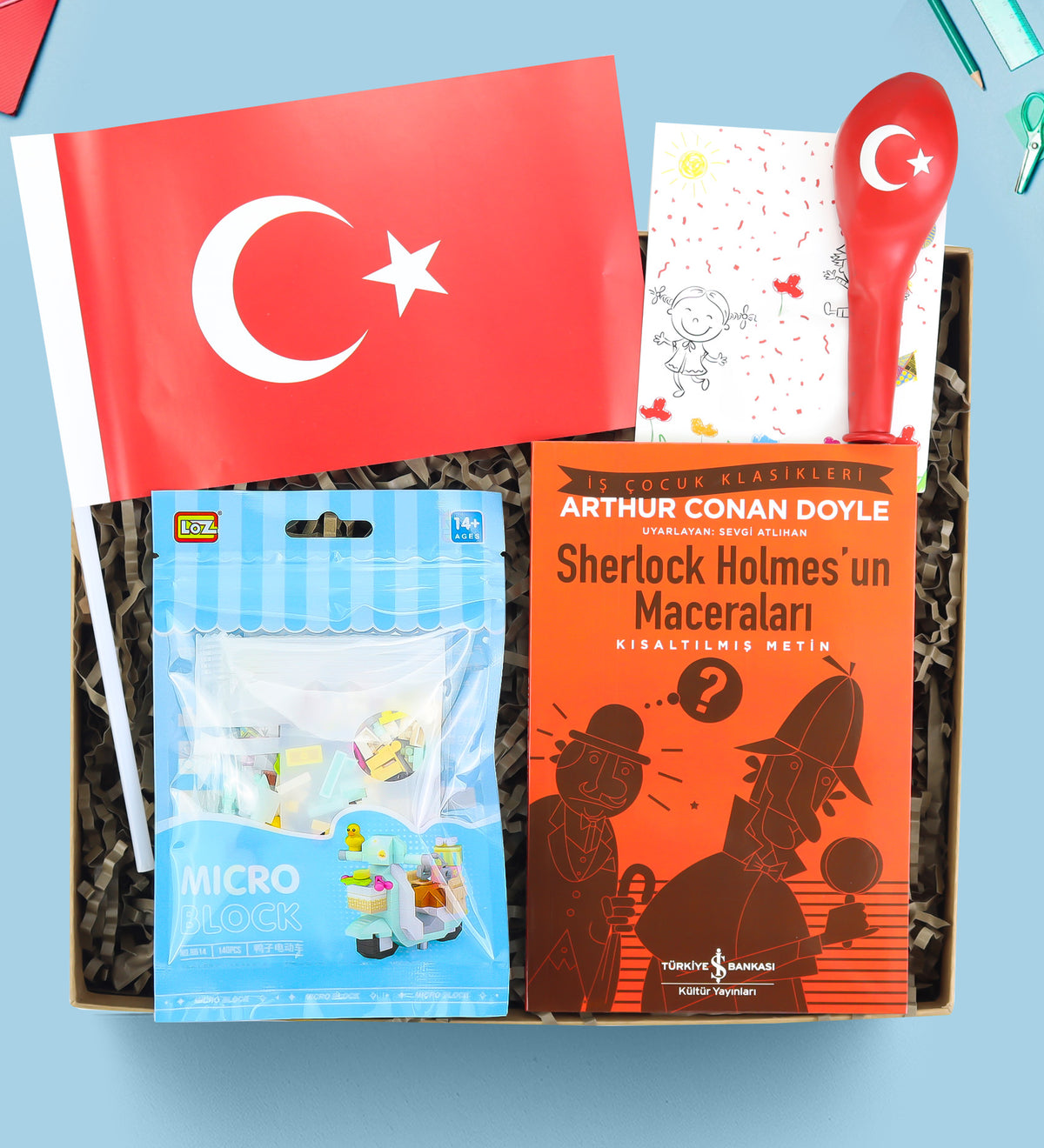 Sherlock Holmes'un Maceraları Kitabı & Mikro Block Yapboz & Balon & Türk Bayrağı Hediye Seti