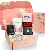 Pembe Gül Kutusu & Türk Kahvesi & Kadın Saati & Fincan & Melodi Çilek Draje Hediye Seti