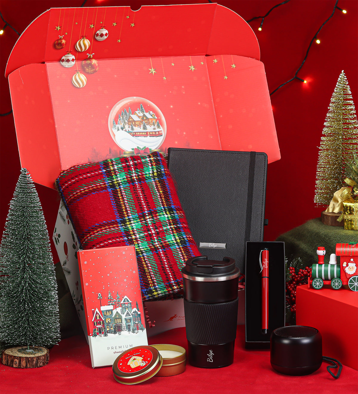 Kalın Şal & Silikonlu Termos & Spiralli Ajanda & Kalem & Hoparlör & Çikolata & Ahşap Zeminli Mini Çam Ağacı & Mum Yılbaşı Hediye Seti