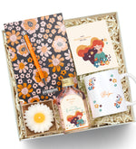 Kişiye Özel Çiçek Tasarımlı Kadınlar Günü Hediye Seti