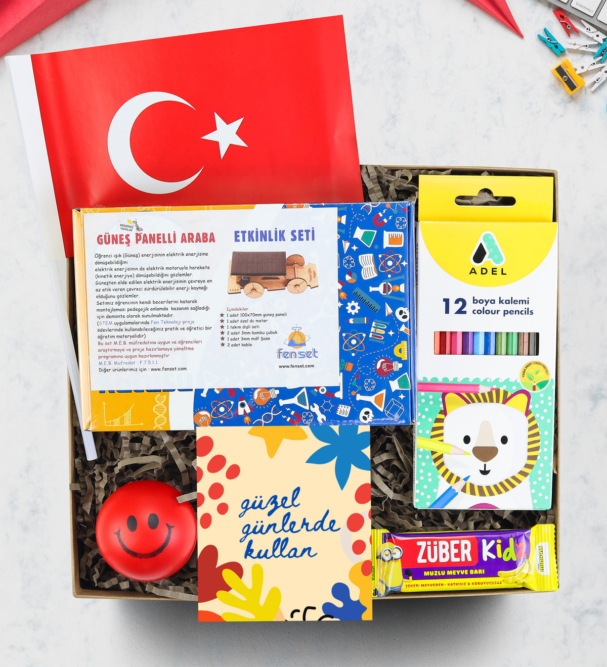 Fenset & Adel Kuru Boya & Bayrak & Stres Topu & Züber Kidz Hediye Seti