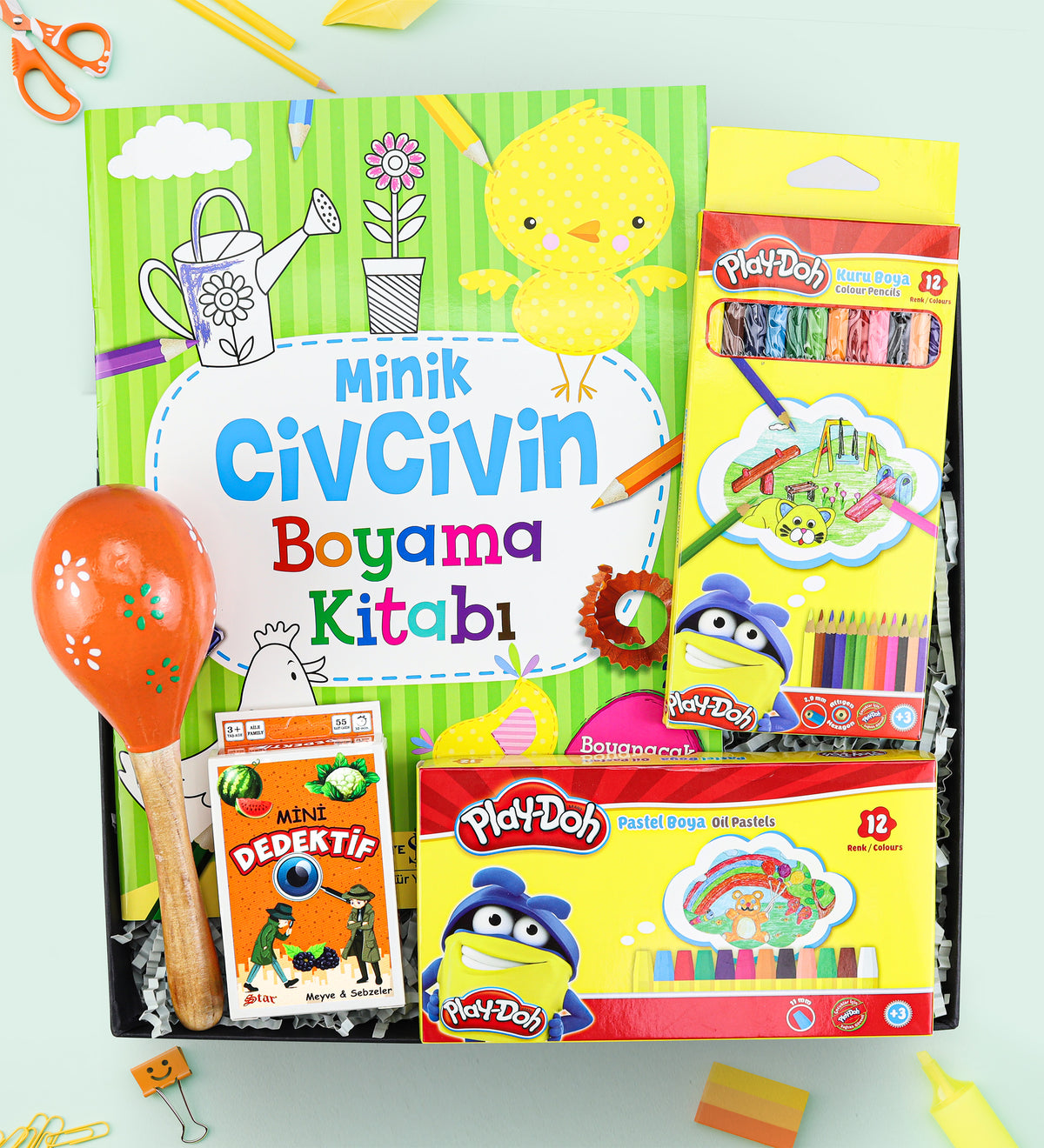 Boyama Kitabı & Play-Doh Pastel Boya & 12'li Boya Kalemi & Mini Dedektif Oyunu & Marakas Hediye Seti