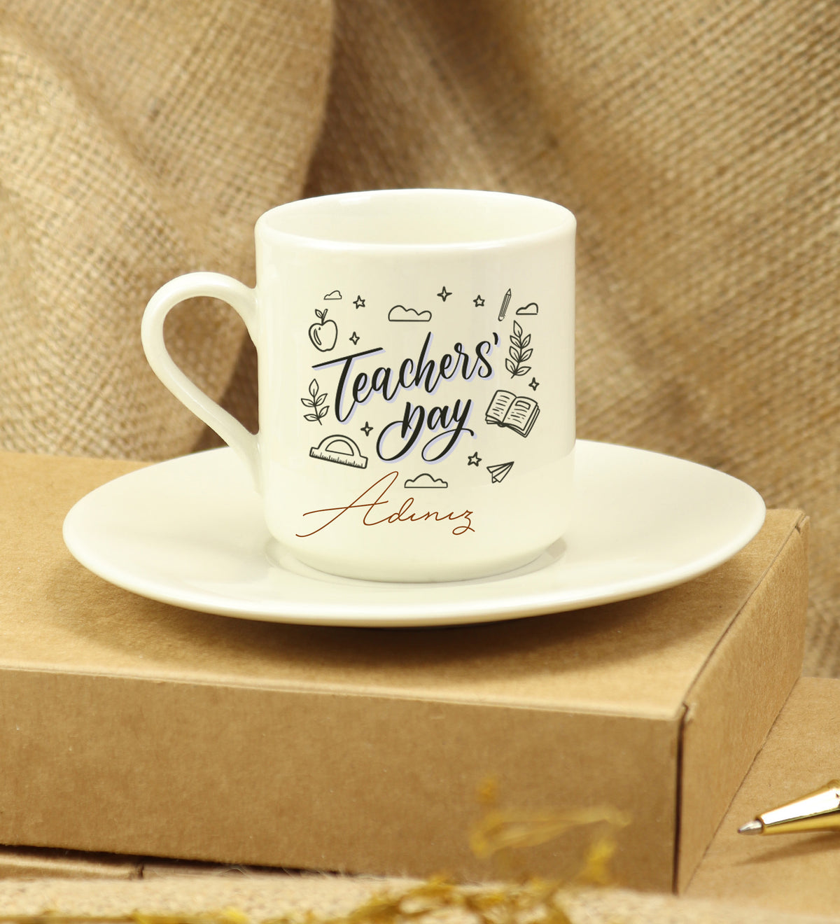 Kişiye Özel 500 ML Dereceli Termos & Deri Kapaklı Vintage Anı-Seyahat Defteri & Fincan & Atatürk Kabartmalı Roller Kalem Hediye Seti