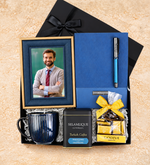 Esnek Kapak Lacivert Defter & Kalem & Dokulu Çerçeve & Lacivert Kupa & Selamlıque & Godiva Hediye Seti
