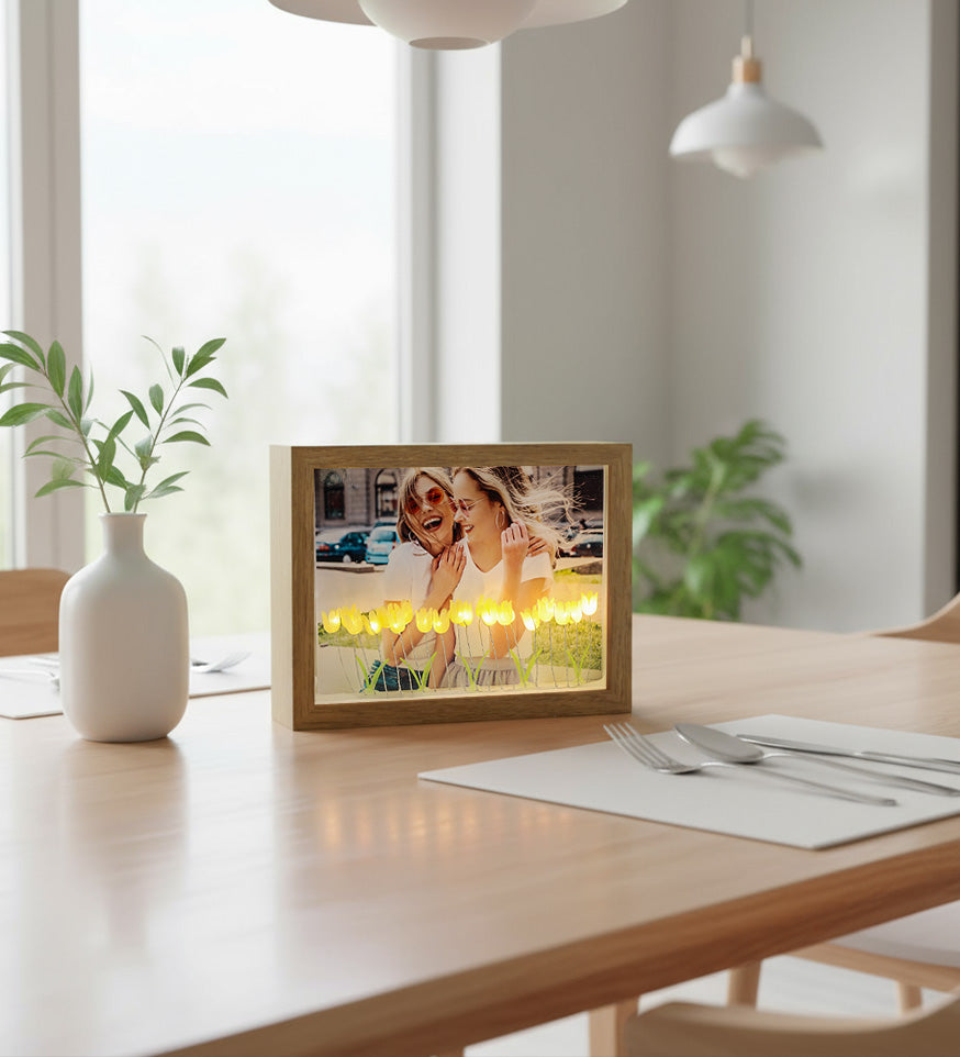 Led Işıklı Sarı Lale Fotoğraf Çerçevesi