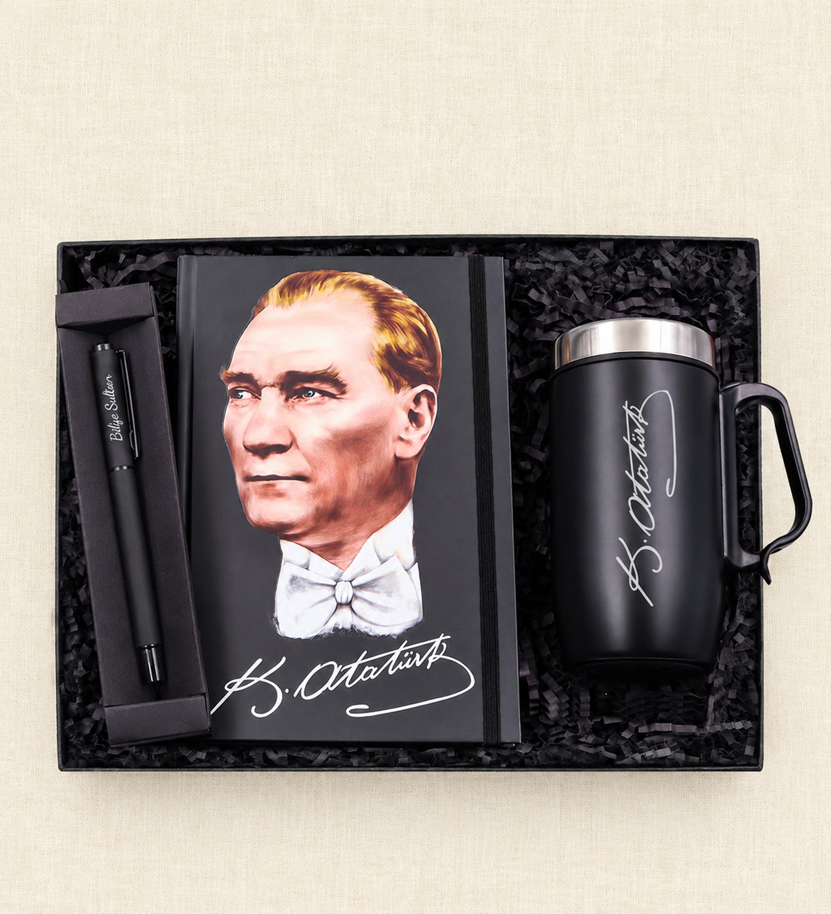 Kişiye Özel Siyah Mat Roller Kalem & Mustafa Kemal Atatürk Resimli Defter & Atatürk İmza Baskılı 280 ML Kulplu Çelik Termos Hediye Seti