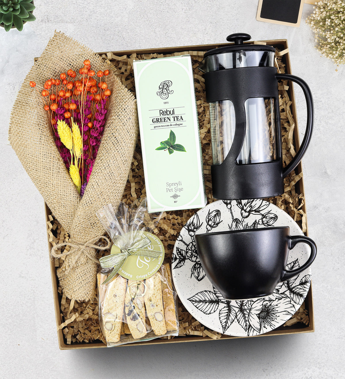 Çiçek Buketi & French Press & Rebul Kolonya & Siyah Çay Fincanı & Bademli Kurabiye Hediye Seti