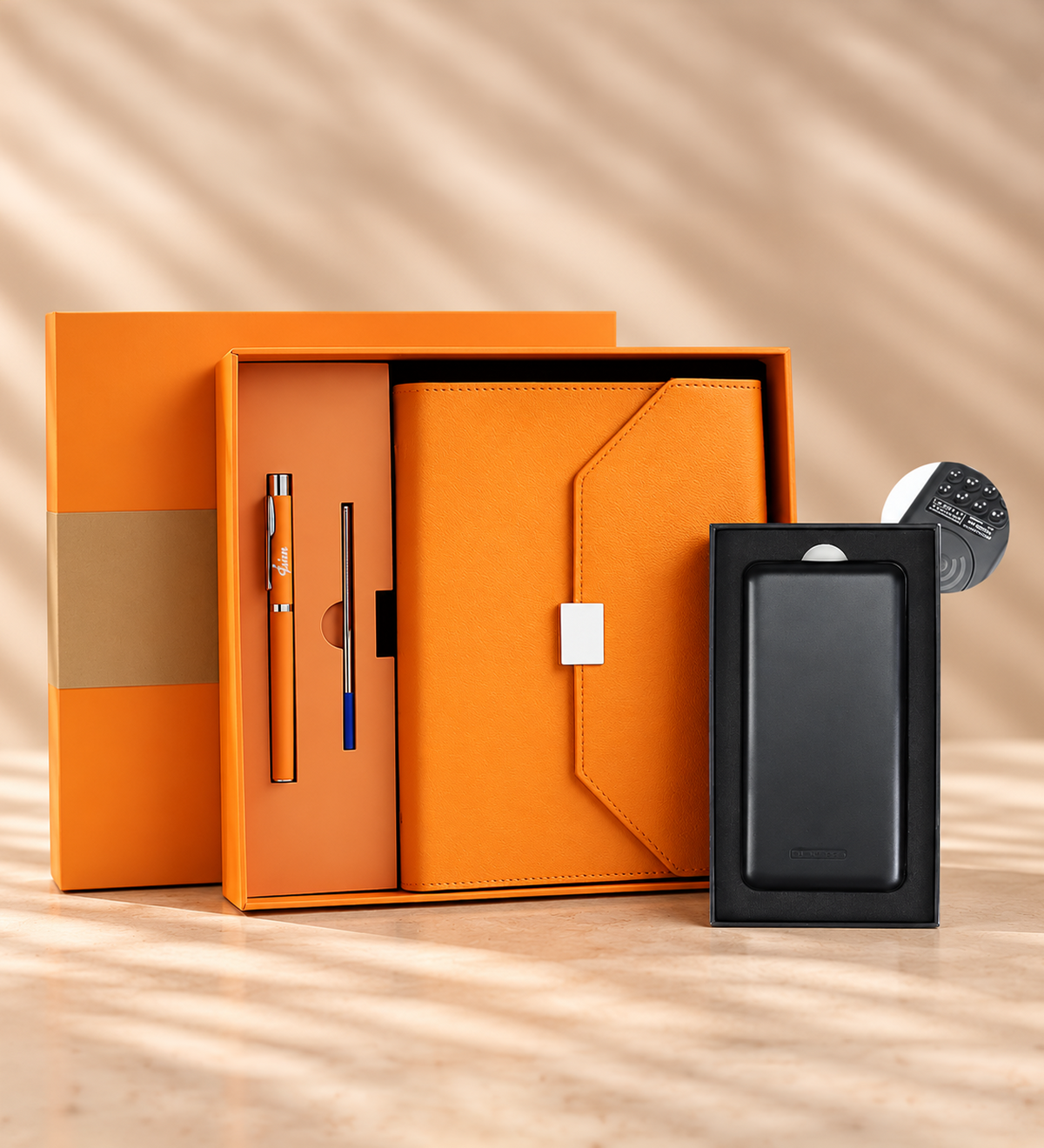 Kutulu Defter Kalem Seti & Vakumlu 10.000 mAh Powerbank Hediye Seti