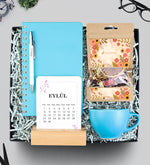 Spiralli Turkuaz Defter & Beyaz Tükenmez Kalem & Mavi Çay Fincanı & Bitki Çayı & Takvim Hediye Seti