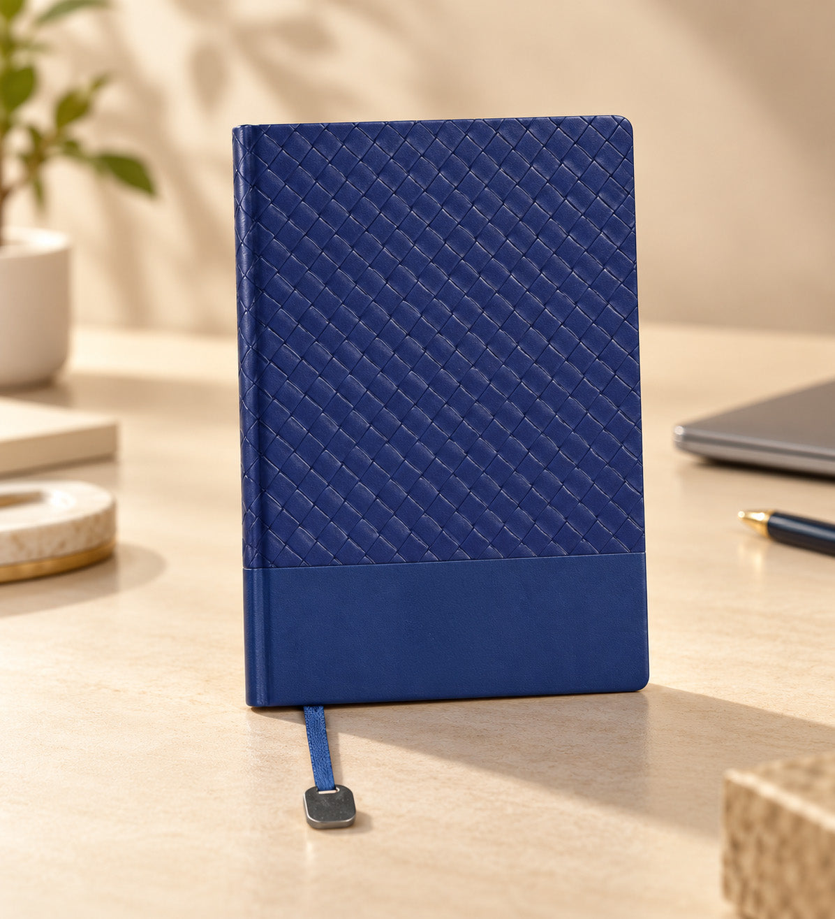 Defter Kalem Laptop Standı Çoklu Şarj Kablosu Matara Kolonya Hediye Seti