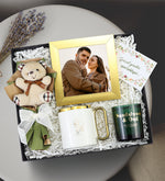 Mini Ayıcık Buketi & Gold Çerçeve & Gold Detay Porselen Kupa & Rakle Yeşil Mum Hediye Seti