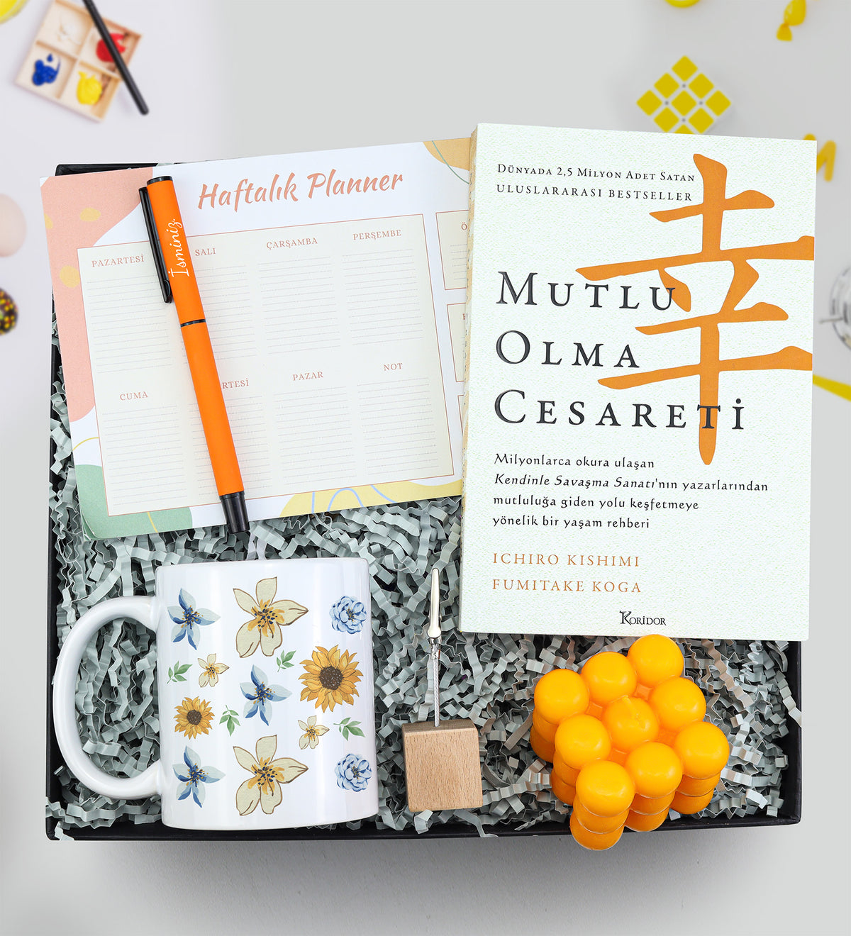 Planner & Mutlu Olma Cesareti & Bubble Mum & Not Tutucu & Kupa & Roller Kalem Hediye Seti