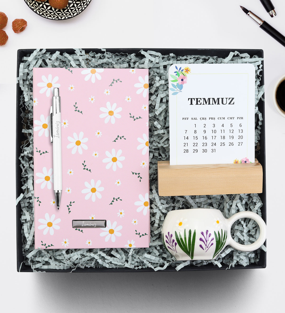 Defter & Kalem & El Yapımı Kupa & Takvim Hediye Seti
