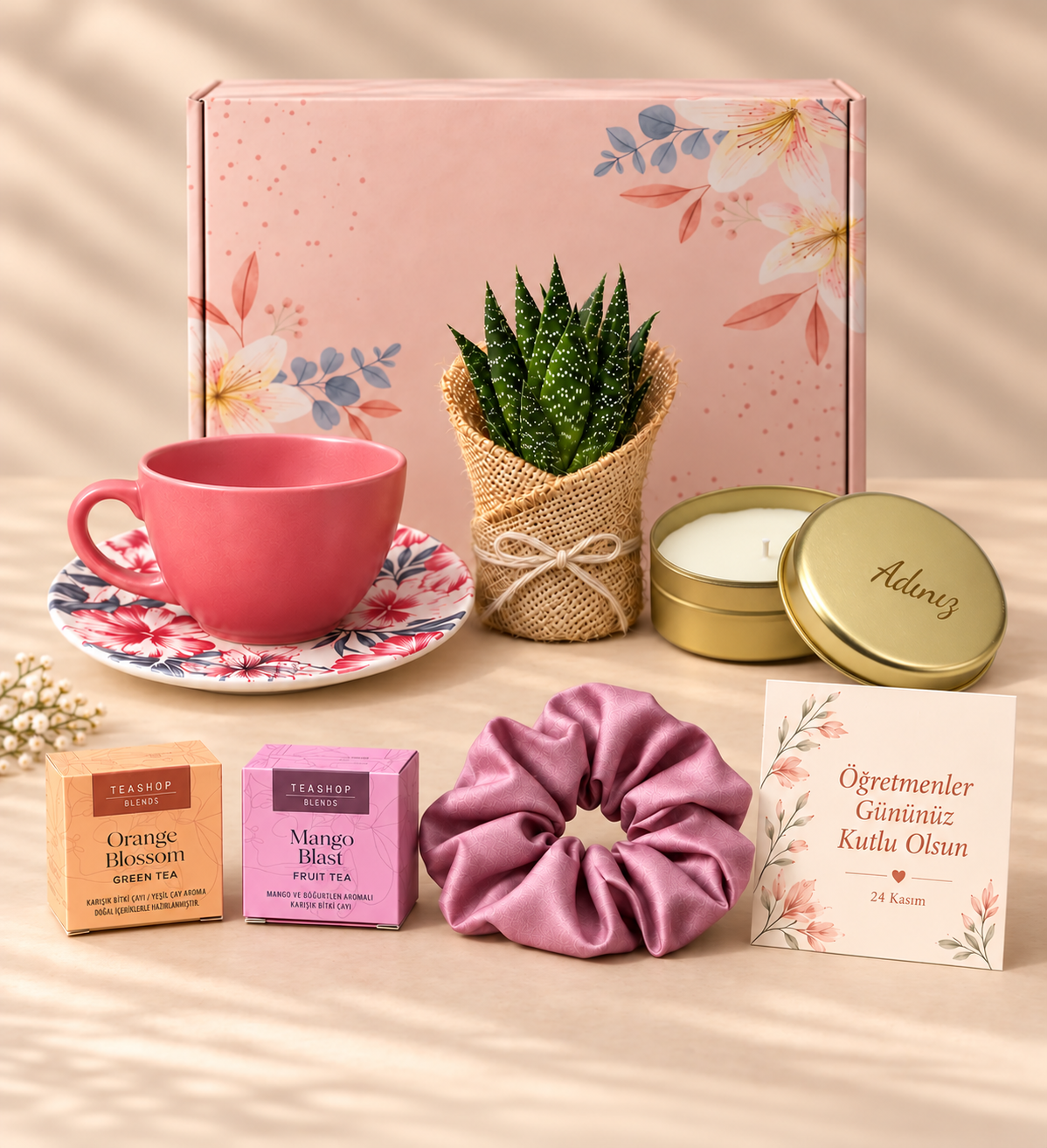 Pembe Çay Fincanı & Saten Toka & Sukulent & 2'li Tea Shop Çay Hediye Seti