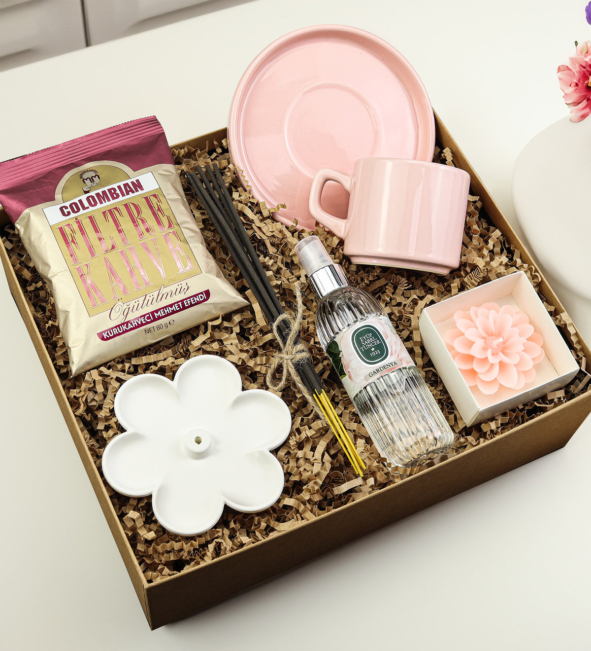 Colombian Filtre Kahve & Tütsülük & Tütsü & Fincan & Kolonya & Mum Hediye Seti