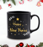 Yılbaşı Kutusunda 500 ML Gold Renk Dereceli Termos & Happy New Year Kupa & 2'li Baston Şeker & Ahşap Zeminli Mini Çam Ağacı & Godiva Çikolata