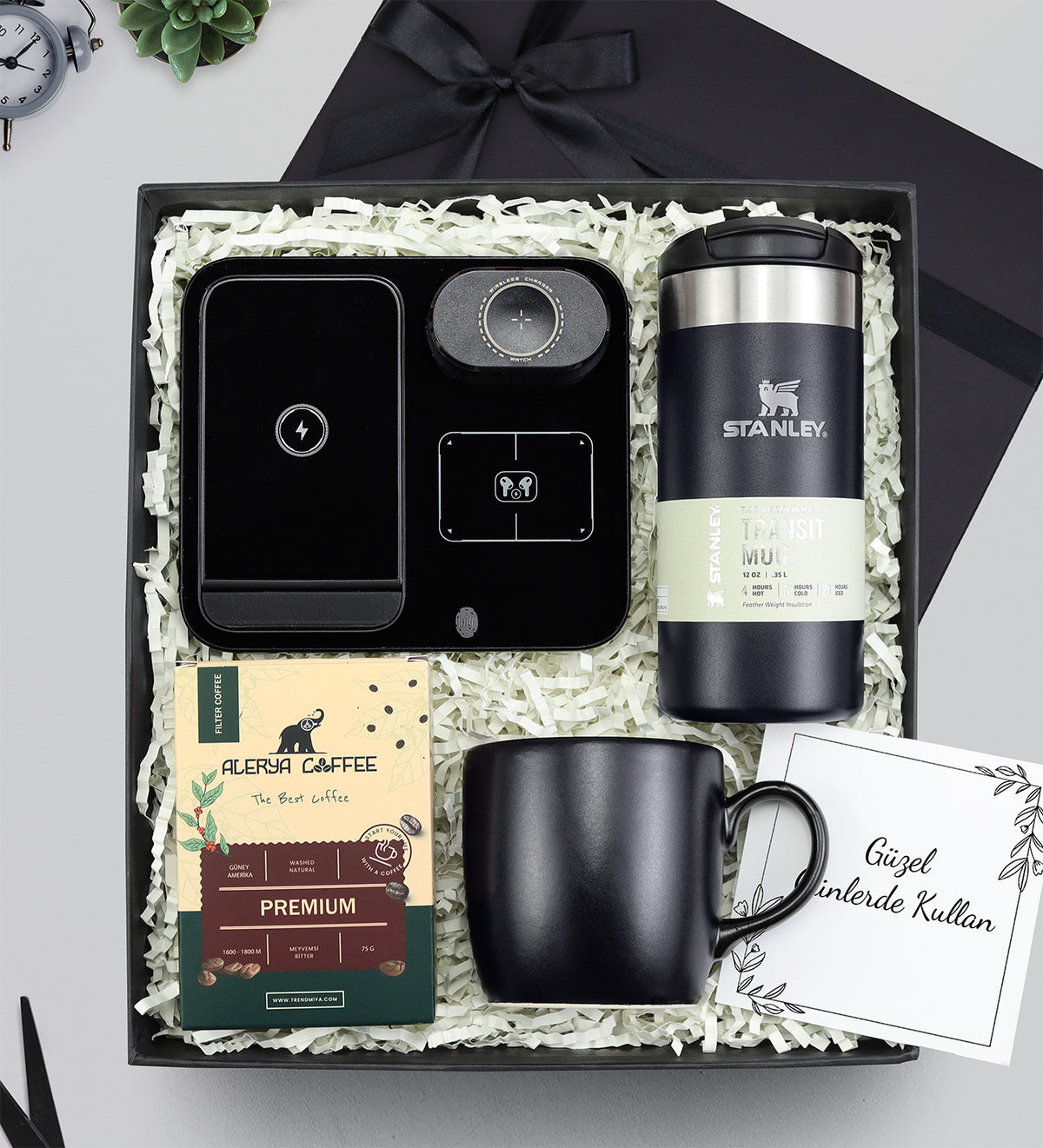Wireless Masa Üstü Şarj Standı & 0,35 L Stanley Termos & Siyah Kupa & Pemium Filtre Kahve Hediye Seti