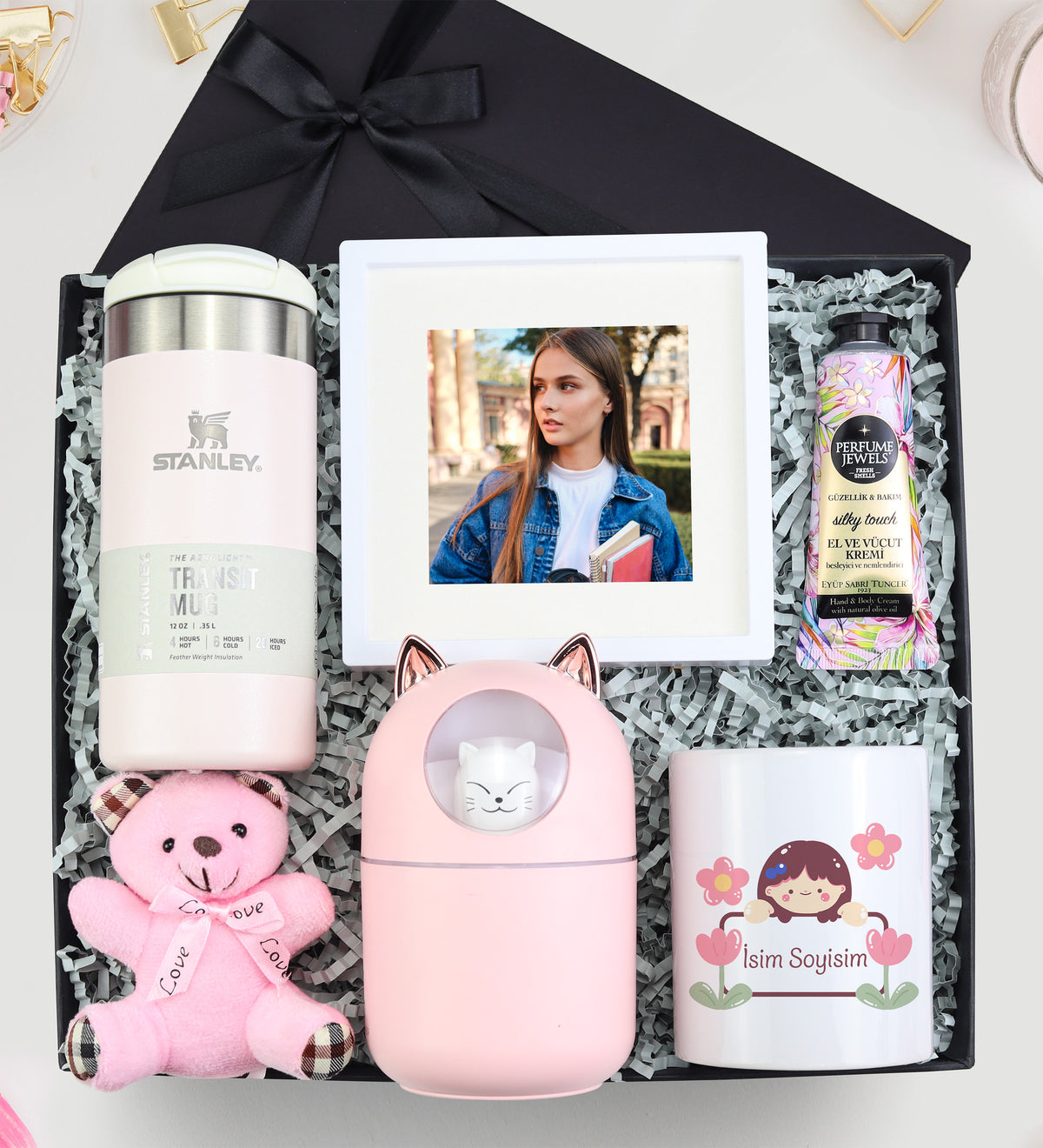 Stanley & Hava Nemlendiricisi & Paspartu Çerçeve & Ayıcık Anahtarlık & Kalemlik & Eyüp Sabri El Kremi Hediye Seti