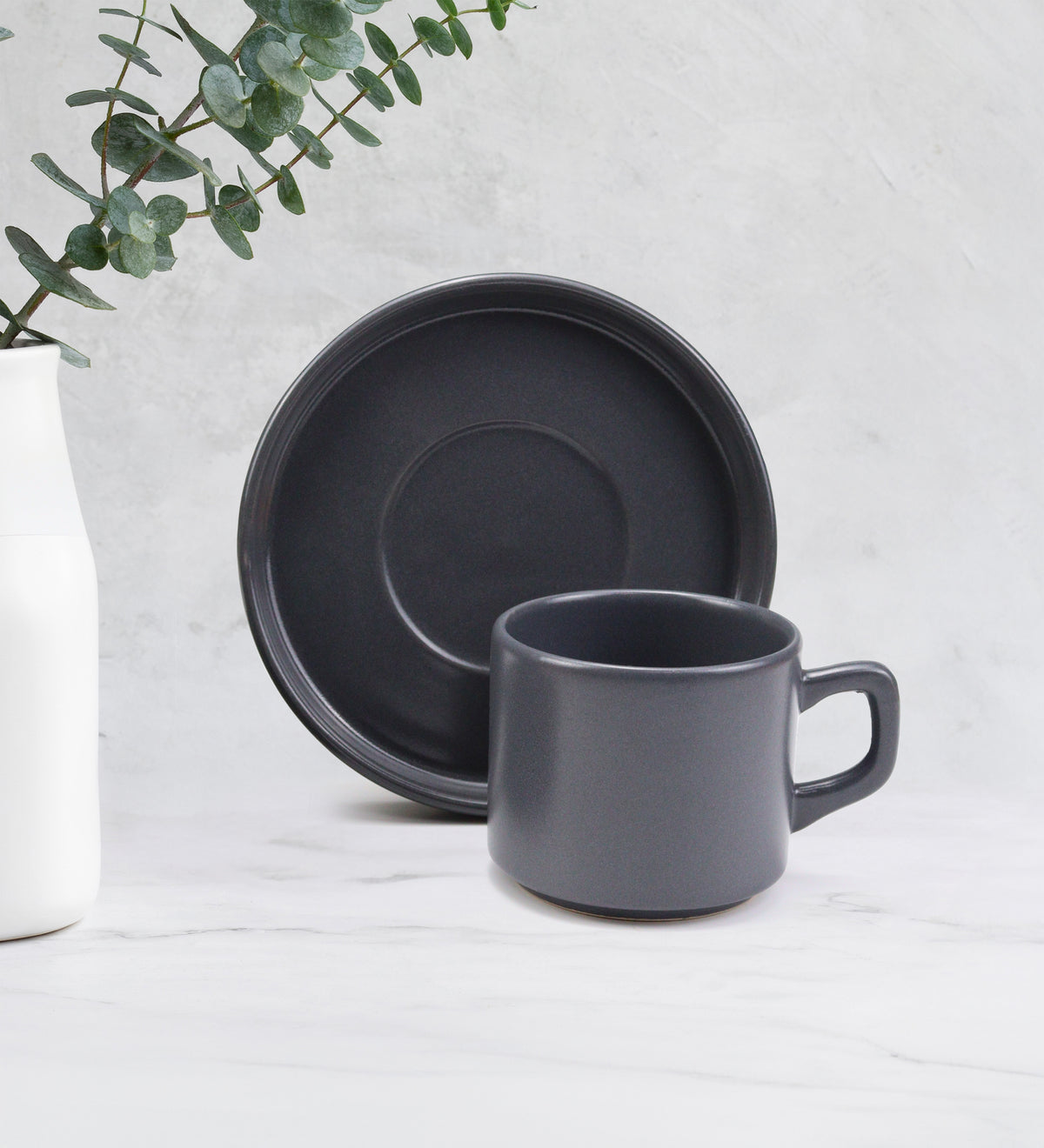 Siyah French Press & 2'li Pembe İle Gri Çay Fincanı & Bademli Kurabiye Hediye Seti