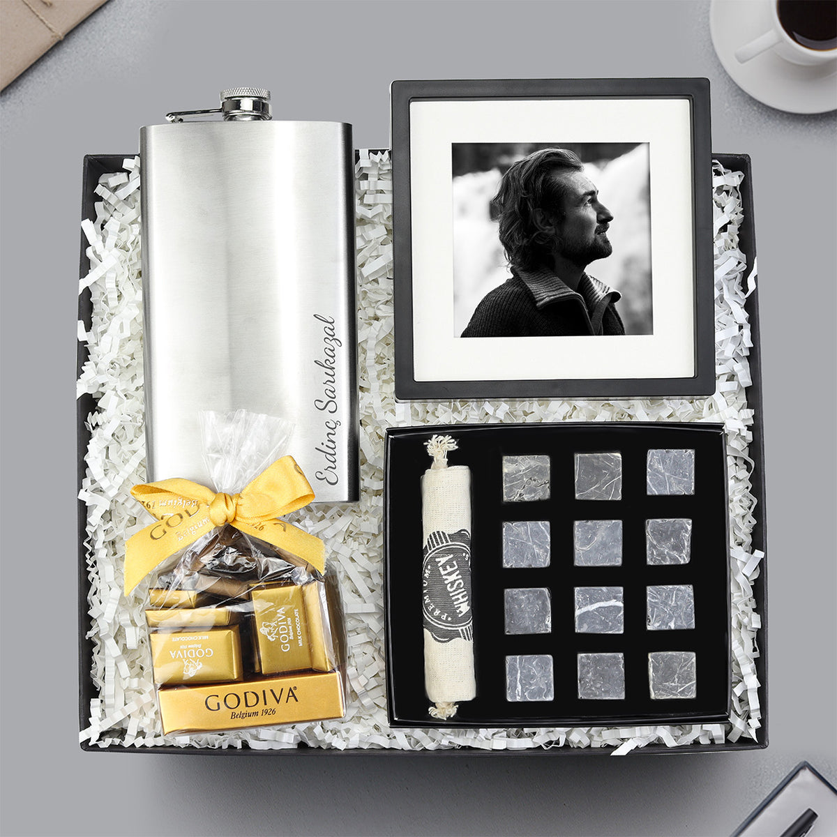 Cep Matarası & Viski Soğutma Taşı & Godiva Napoliten Çikolata & Paspartu Çerçeve