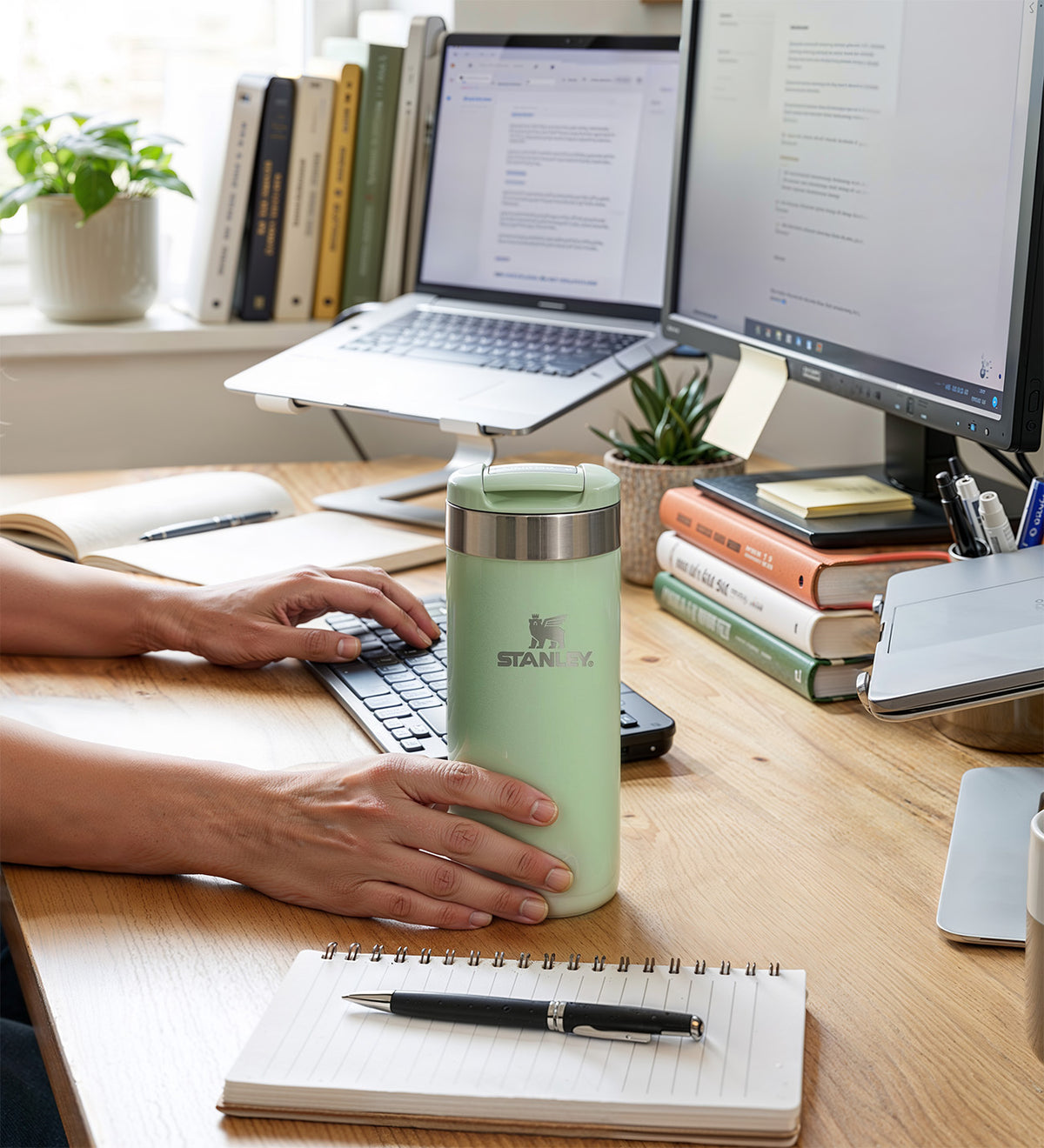 Kişiye Özel The AeroLight™ Transit Mug Stanley Termos 0.35L Açık Yeşil