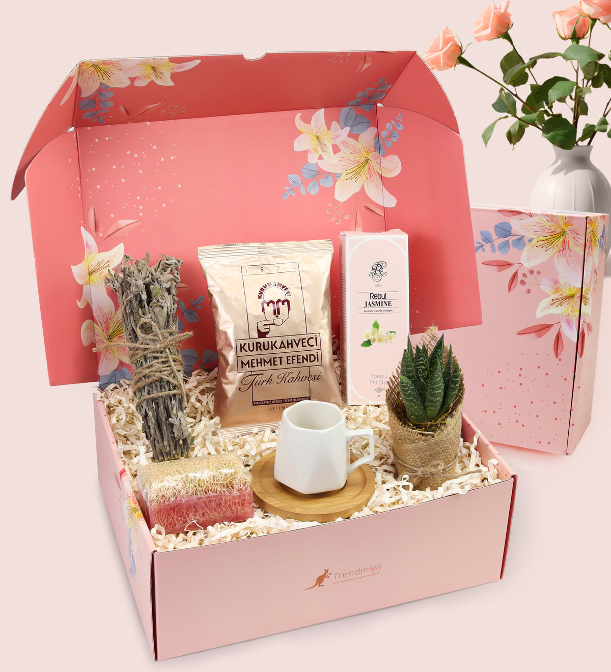 Pembe Çiçekli Kutusunda Beyaz Geometrik Porselen Fincan & Mehmet Efendi Türk Kahvesi & Rebul Kolonya & Canlı Sukulent Çiçek & Adaçayı Demet & Kabak Lifli Sabun Hediye Seti