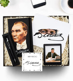 Kişiye Özel Gümüş Renk Detaylı Siyah Tükenmez Kalem & Atatürk Baskılı Defter & Siyah İnstagram Çerçeve & Kişiye Özel Mouse Pad Hediye Seti