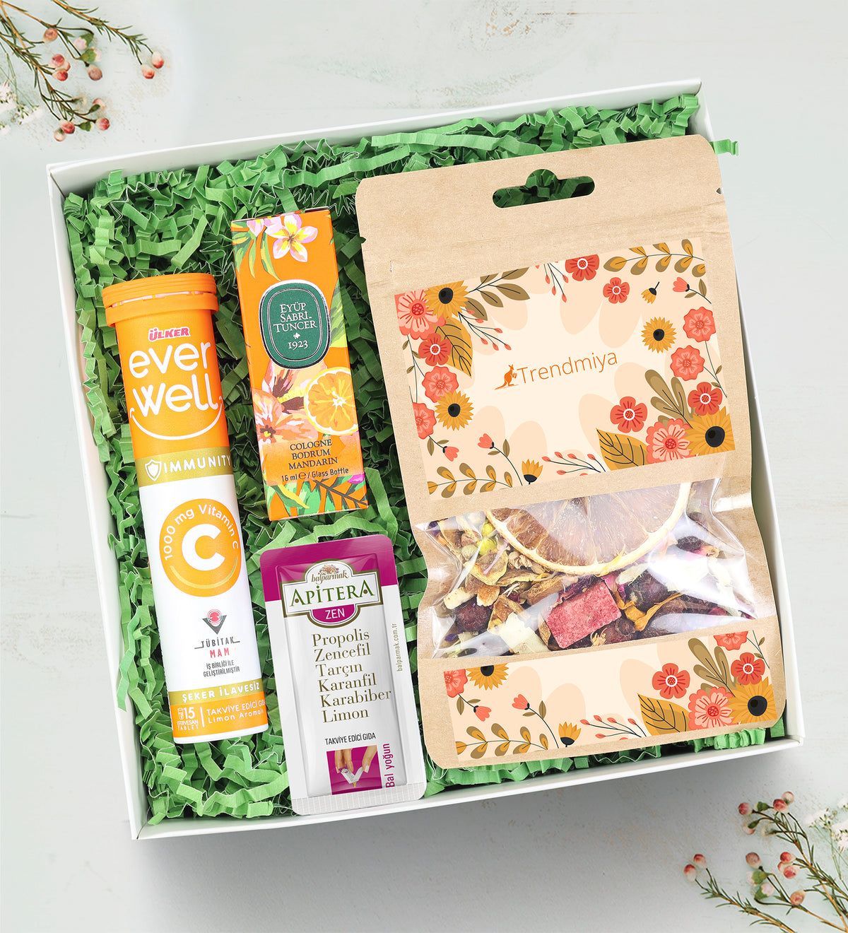 Ülker Everwell C Vitamini & 16ml Eyüp Sabri Tuncer Mini Kolonya & Bitki Çayı & Apitera Bal