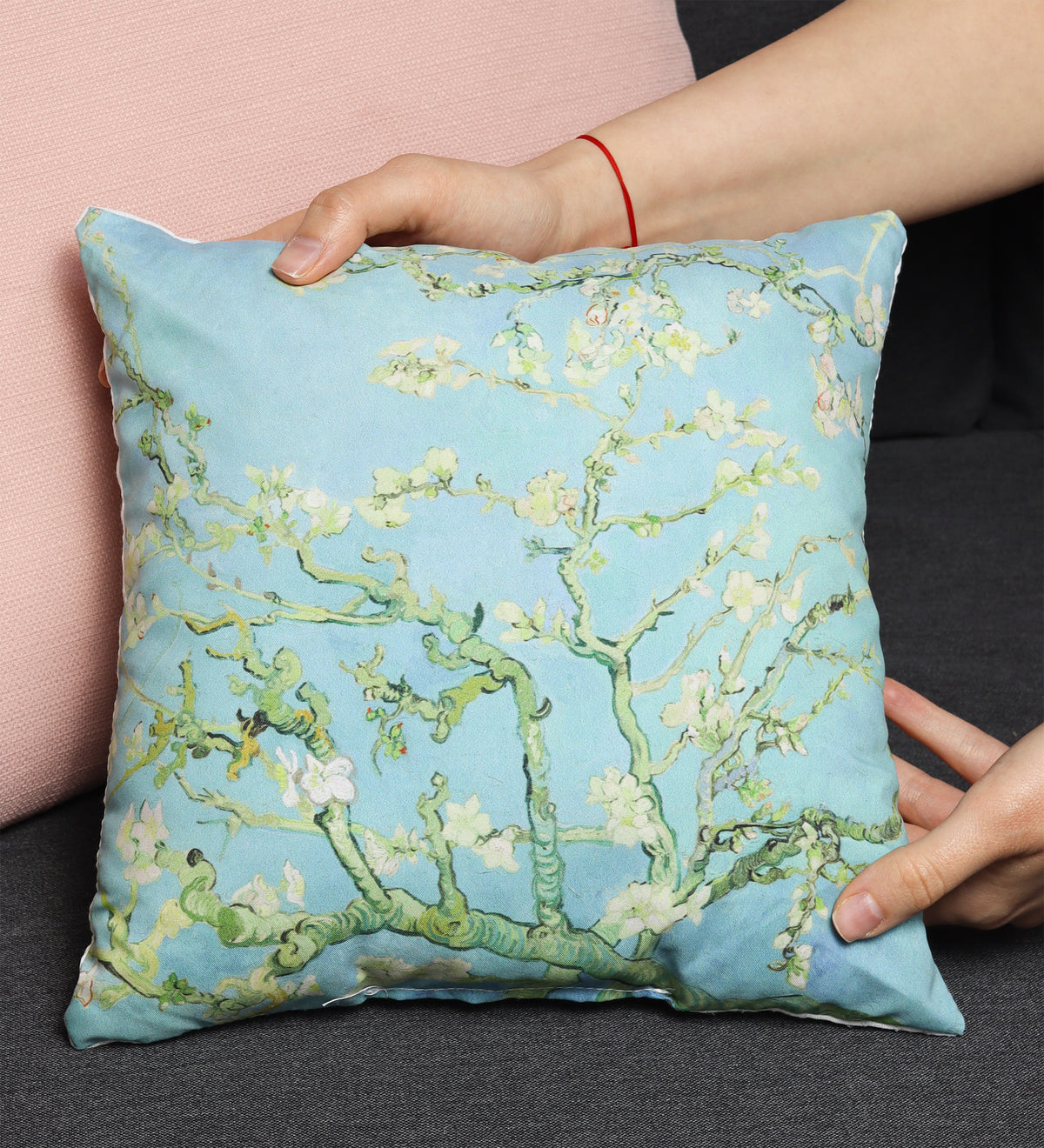 Van Gogh Yastık & Beyaz Defter & Ikigai & Mum & Kupa Hediye Seti